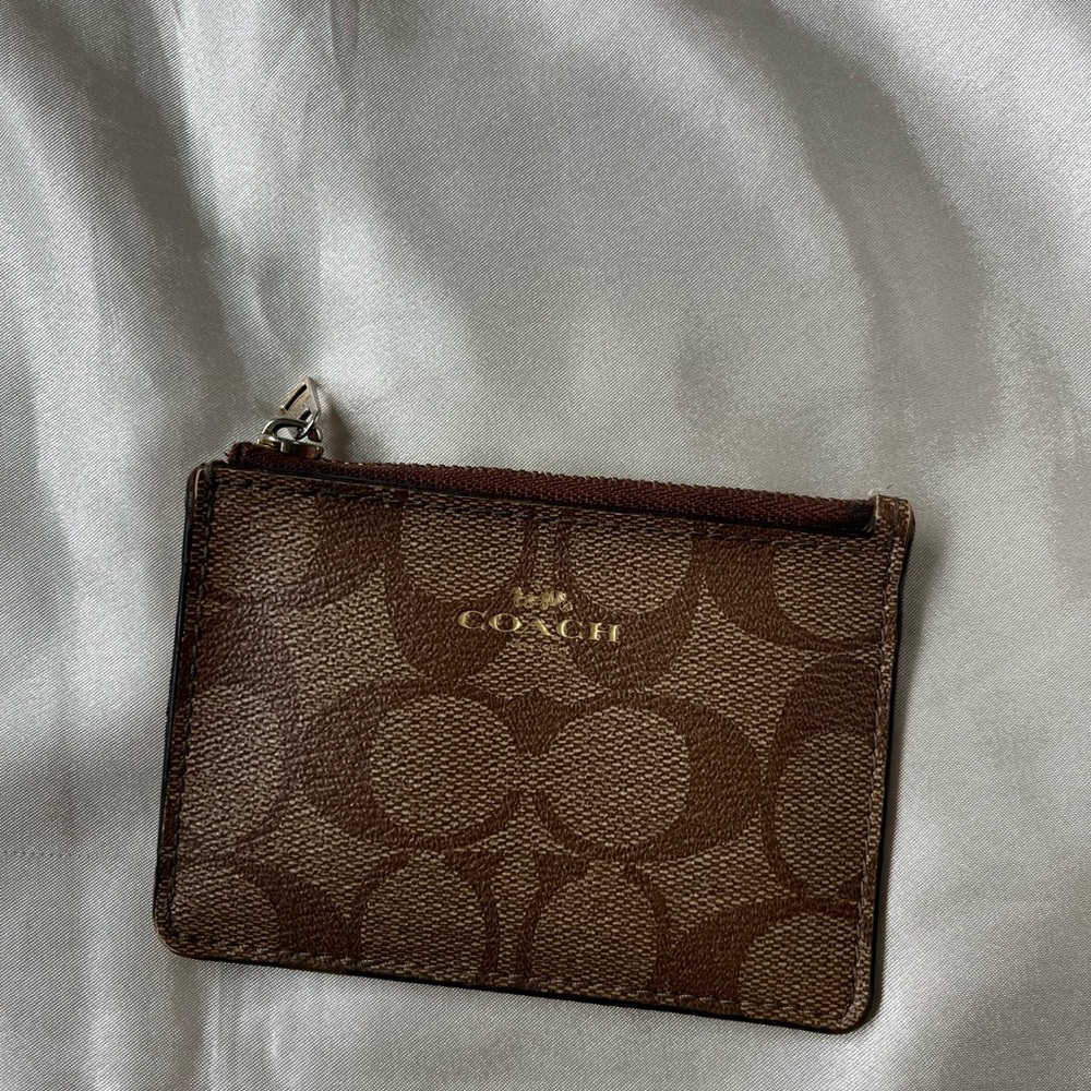 Card holder Keychain - Picture 7 of 16